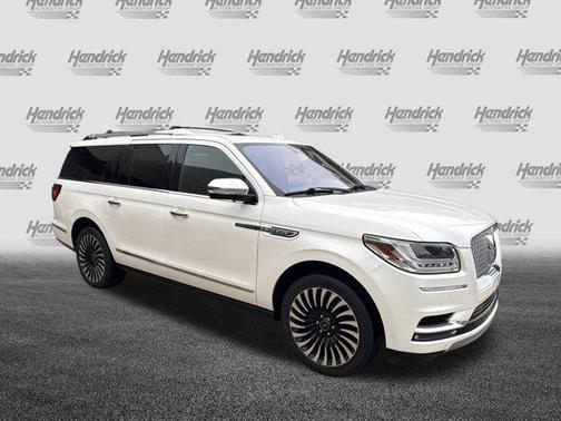 WHITE PLATINUM TRI-COAT MET 2019 Lincoln Navigator L Black Label