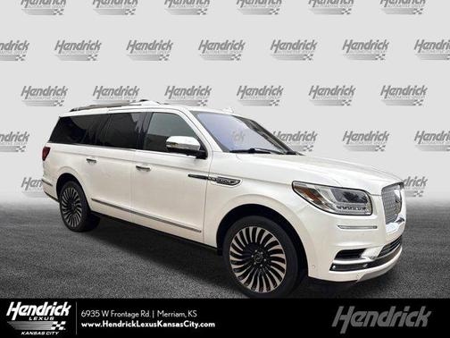 WHITE PLATINUM TRI-COAT MET 2019 Lincoln Navigator L Black Label