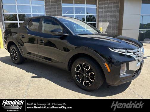 Phantom Black 2024 Hyundai SANTA CRUZ SEL