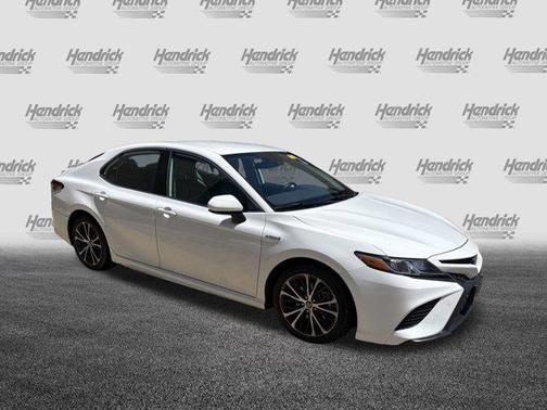 2019 Toyota Camry Hybrid SE