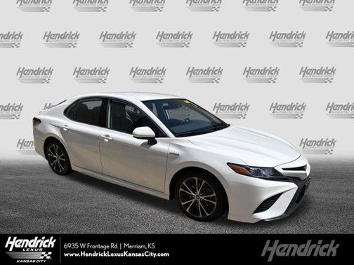 2019 Toyota Camry Hybrid SE