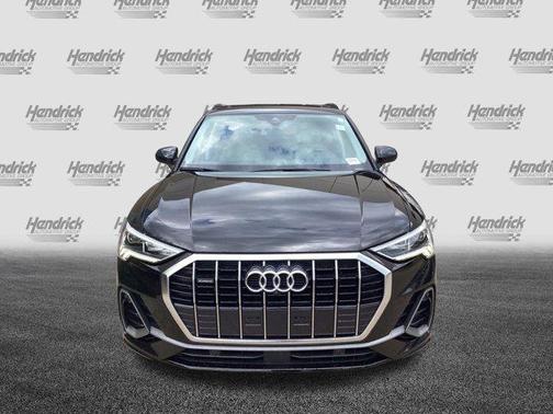 2020 Audi Q3 45 S line Prestige