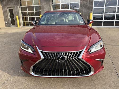 2025 Lexus ES 350 Base