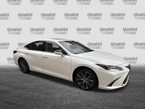 2023 Lexus ES 300h Luxury