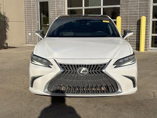 2023 Lexus ES 350 Ultra Luxury
