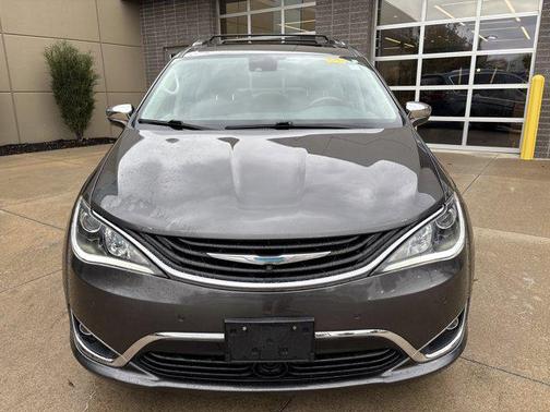 2018 Chrysler Pacifica Hybrid Limited