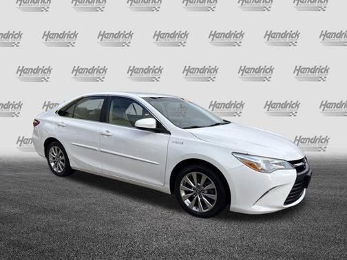 2017 Toyota Camry Hybrid XLE