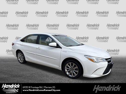 2017 Toyota Camry Hybrid XLE