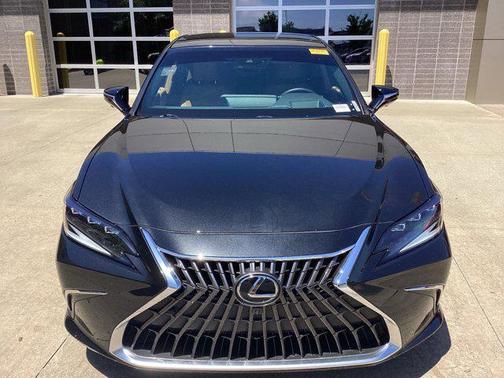 2023 Lexus ES 350 Ultra Luxury