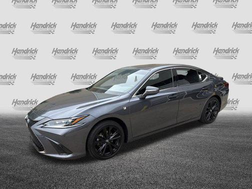 2023 Lexus ES 300h F SPORT Handling