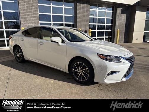 2017 Lexus ES 350 Base