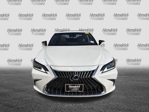 2022 Lexus ES 250 Base