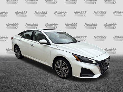 2025 Nissan Altima SL AWD