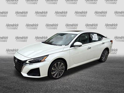 2025 Nissan Altima SL AWD