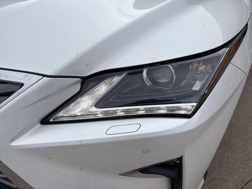 Eminent White Pearl 2018 Lexus RX 350L Premium