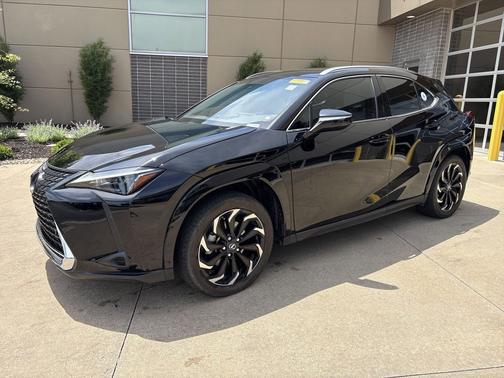 Obsidian 2023 Lexus UX 250h Base