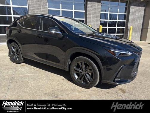 2025 Lexus NX 450h+ Luxury