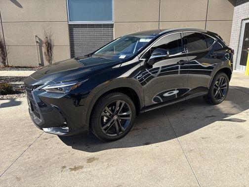 2025 Lexus NX 450h+ Luxury
