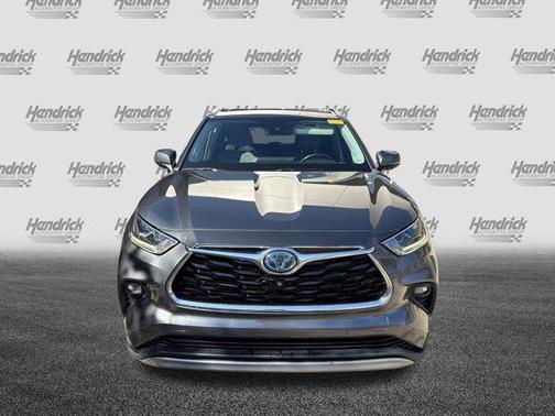 2020 Toyota Highlander Hybrid Platinum
