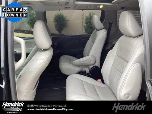 2018 Toyota Sienna Limited Premium