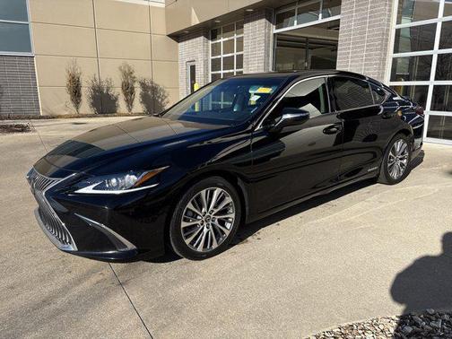 2020 Lexus ES 300h Base