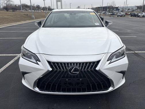 2023 Lexus ES 250 Base