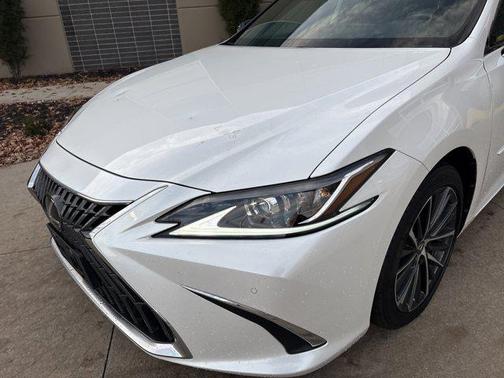 2022 Lexus ES 350 Base