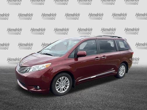 2017 Toyota Sienna XLE Premium