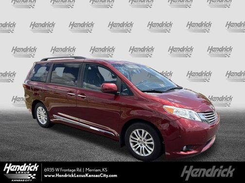 2017 Toyota Sienna XLE Premium