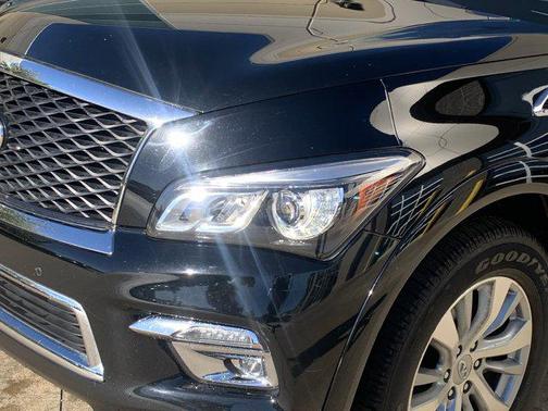 2016 INFINITI QX80 Signature Edition