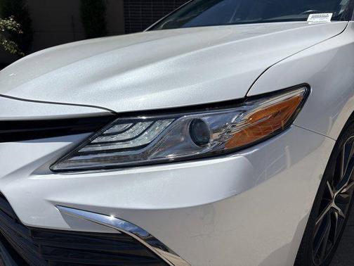 Wind Chill Pearl 2022 Toyota Camry XLE