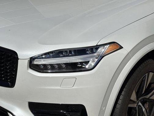 2022 Volvo XC90 Recharge Plug-In Hybrid T8 R-Design 7 Passenger