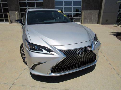 2019 Lexus ES 350 Base
