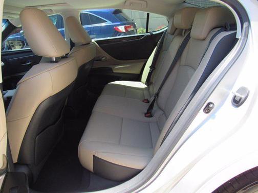 2019 Lexus ES 350 Base