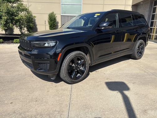 Diamond Black Crystal Pearlcoat 2021 Jeep Grand Cherokee L Altitude