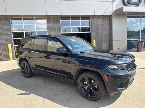 Diamond Black Crystal Pearlcoat 2021 Jeep Grand Cherokee L Altitude