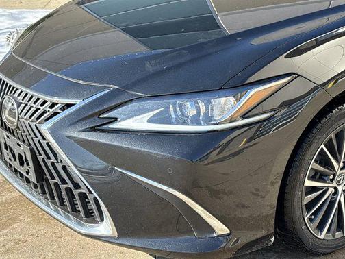 2022 Lexus ES 350 Base