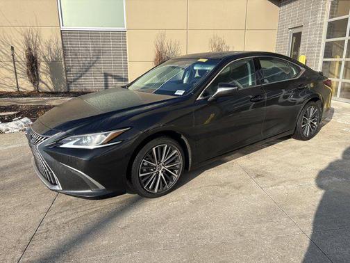 2022 Lexus ES 350 Base