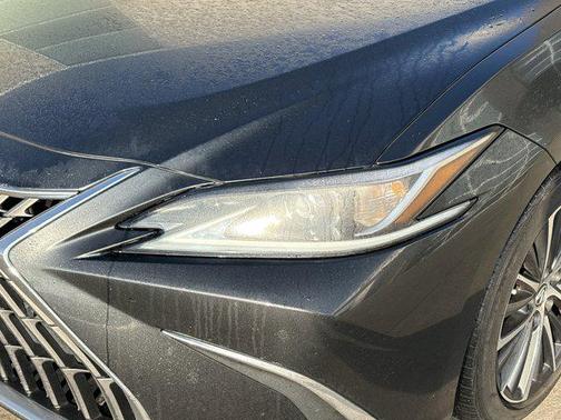 2022 Lexus ES 350 Base