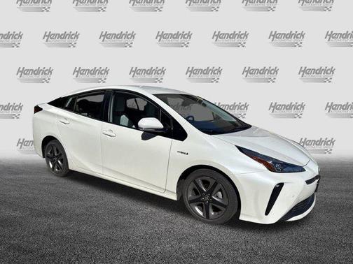 2019 Toyota Prius XLE