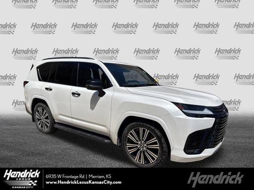 Eminent White Pearl 2023 Lexus LX 600 Luxury