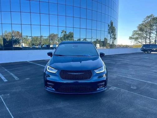 Fathom Blue Pearlcoat 2023 Chrysler Pacifica Hybrid Touring L