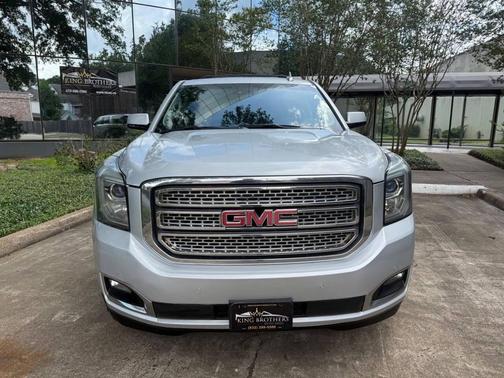 Quicksilver Metallic 2016 GMC Yukon XL SLT