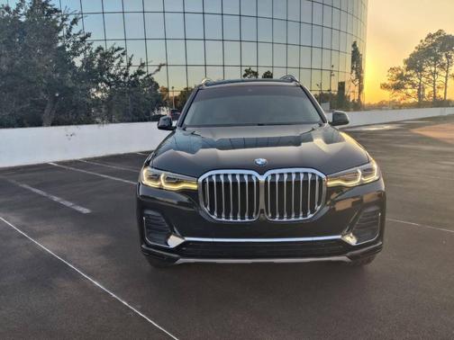 Phytonic Blue Metallic 2019 BMW X7 xDrive40i