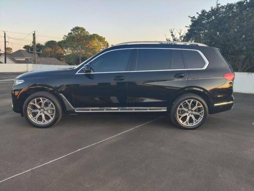 Phytonic Blue Metallic 2019 BMW X7 xDrive40i