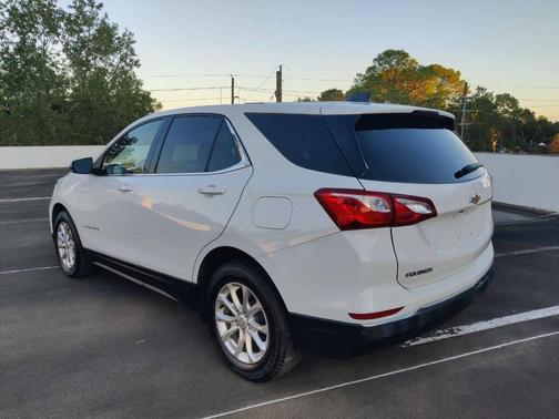 Summit White 2018 Chevrolet Equinox LT