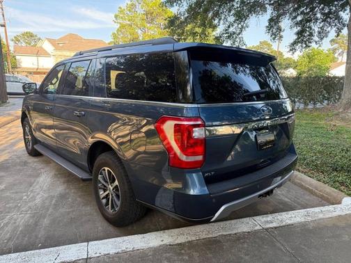 Blue Metallic 2019 Ford Expedition Max XLT