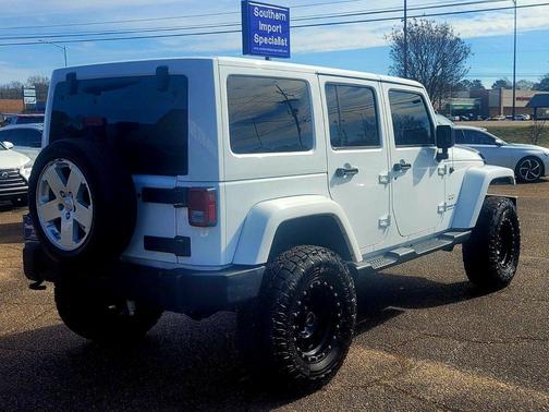 2016 Jeep Wrangler Unlimited Sahara