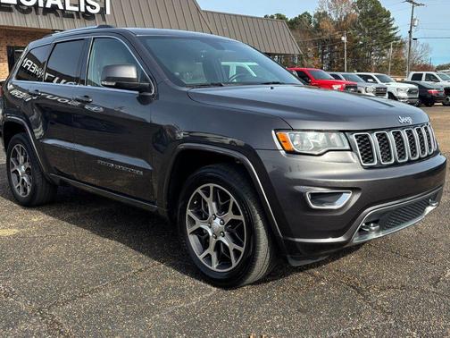 2018 Jeep Grand Cherokee Sterling Edition