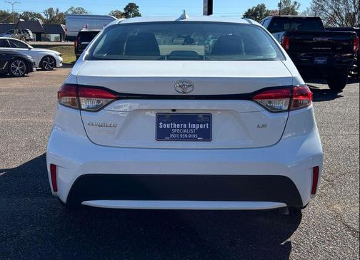 2020 Toyota Corolla LE